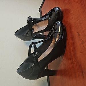 Black sz 5.5 3in heels